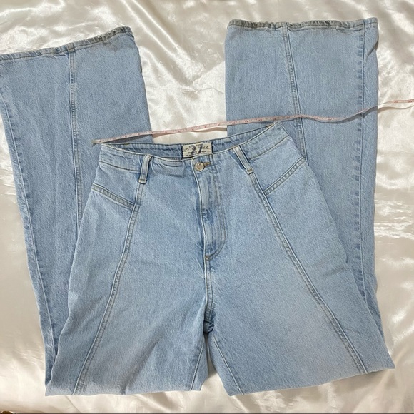 Sold - Picture 3 of 4